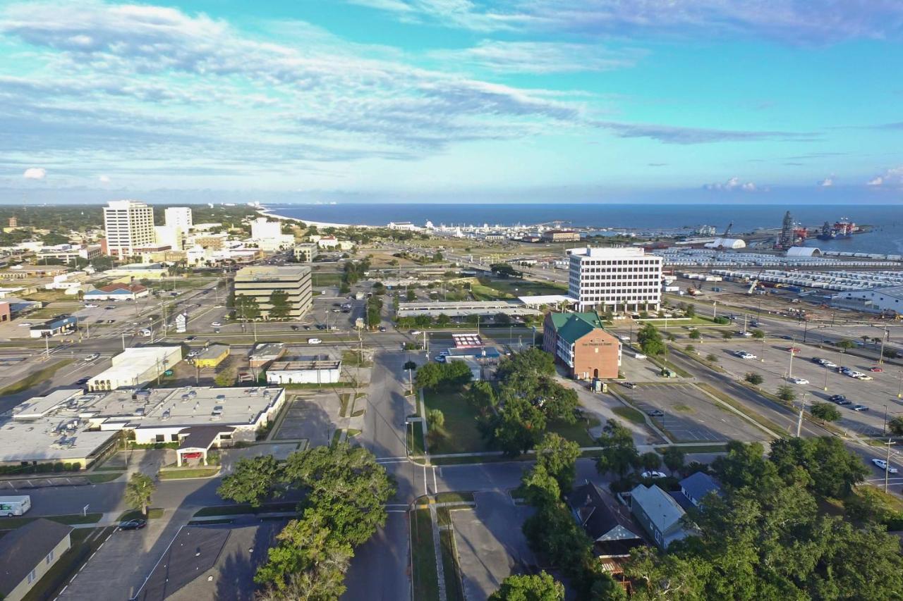 Charming Gulfport Getaway Only 3 Blocks To Beach! Exterior photo