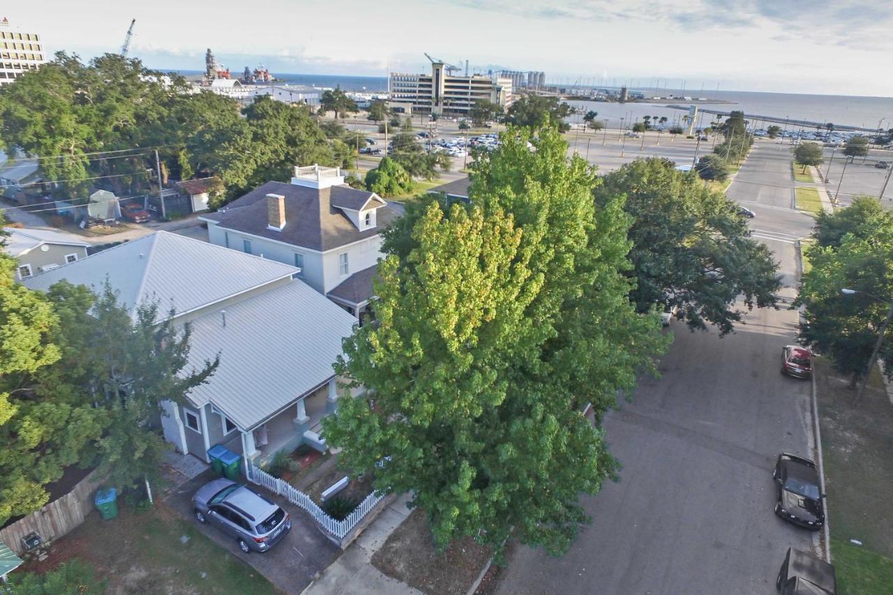 Charming Gulfport Getaway Only 3 Blocks To Beach! Exterior photo